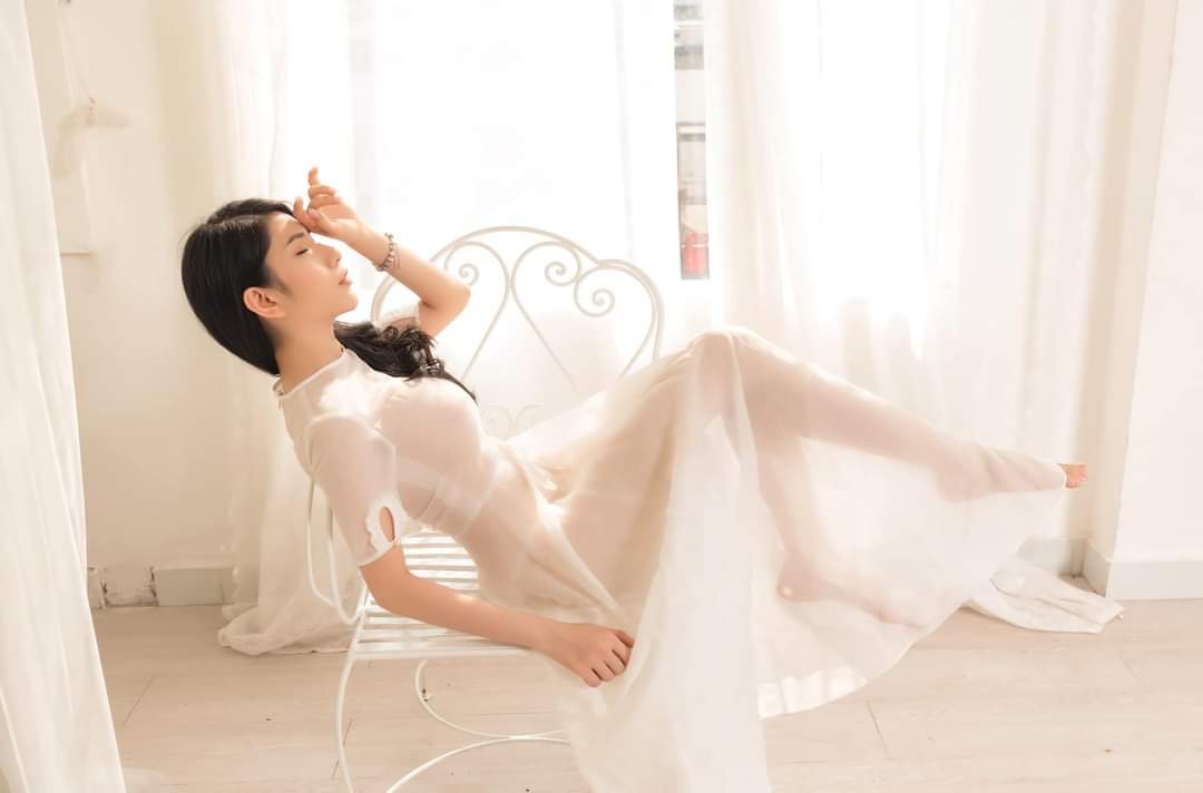 Akshara - Independent Girl